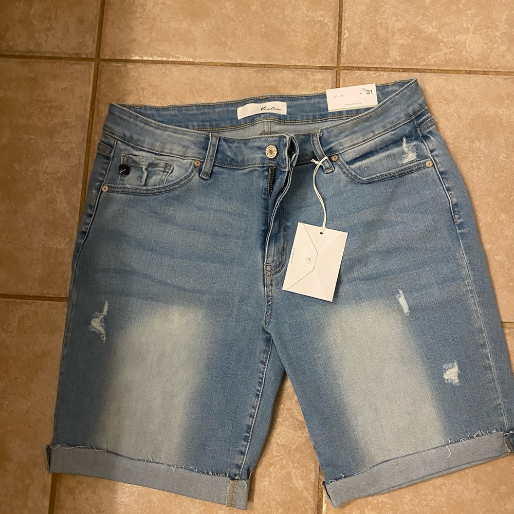 Kancan Bermuda Short